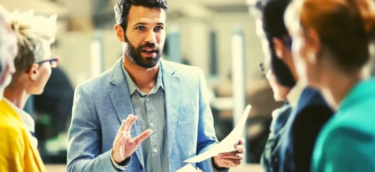 اللّسان: اشتراك الجارحة وفتنة البلبلة