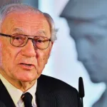 من نقد الإيديولوجيا الدينيَّة إلى نقد اللاهوت المُتفلسِف مقاربة سيسو-معرفية في خطاب صادق جلال العظم