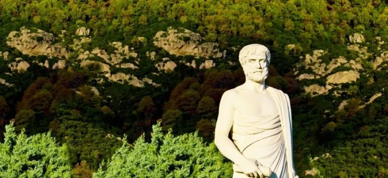 قراءة في مقالة الألف الصغرى من كتاب أرسطو:  "ما بعد الطبيعة"