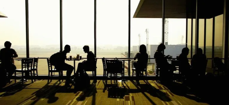 الإنسان على عجل نحو ديكتاتورية للسرعة