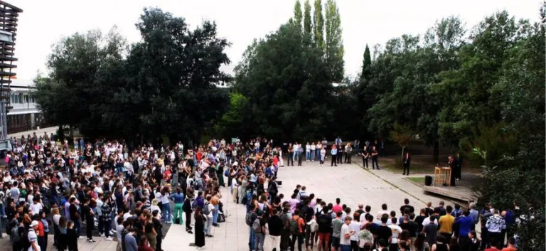 الحريّة ومدرستها انحراف مبدأ العلمانيّة