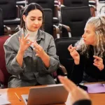 الاستعارة التصورية ومراجعة الفرضيات الفلسفية واللسانية