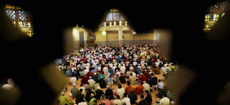 الدين والتنمية: أي دور للقيم والممارسات الدينية في دعم التنمية بالعالم الإسلامي؟