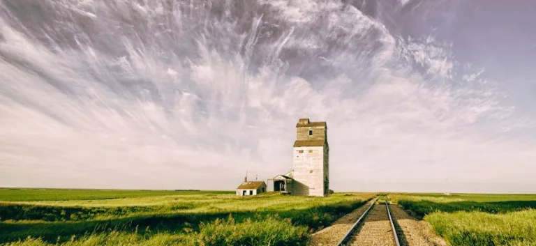 رِسَالَةٌ فِي التَّسَامُحِ: رِسَالَةٌ فِي حُدُودِ الحَاكِمِ ورَجُلِ الدِّينِ؛