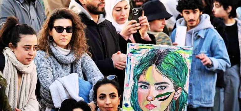 انعكاس الإسلام السياسي على أوضاع المرأة  في سوريا والعالم العربي