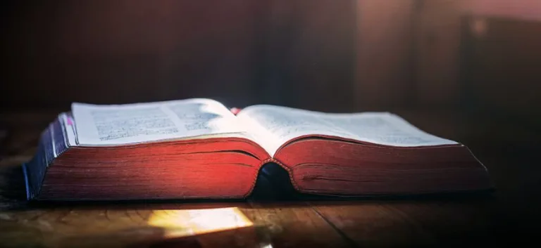 إنجيل يوحنا بين الوثنية واللوغوس اليوناني