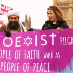 حقوق الإنسان والأديان: نظرة عامة على علاقة جدلية